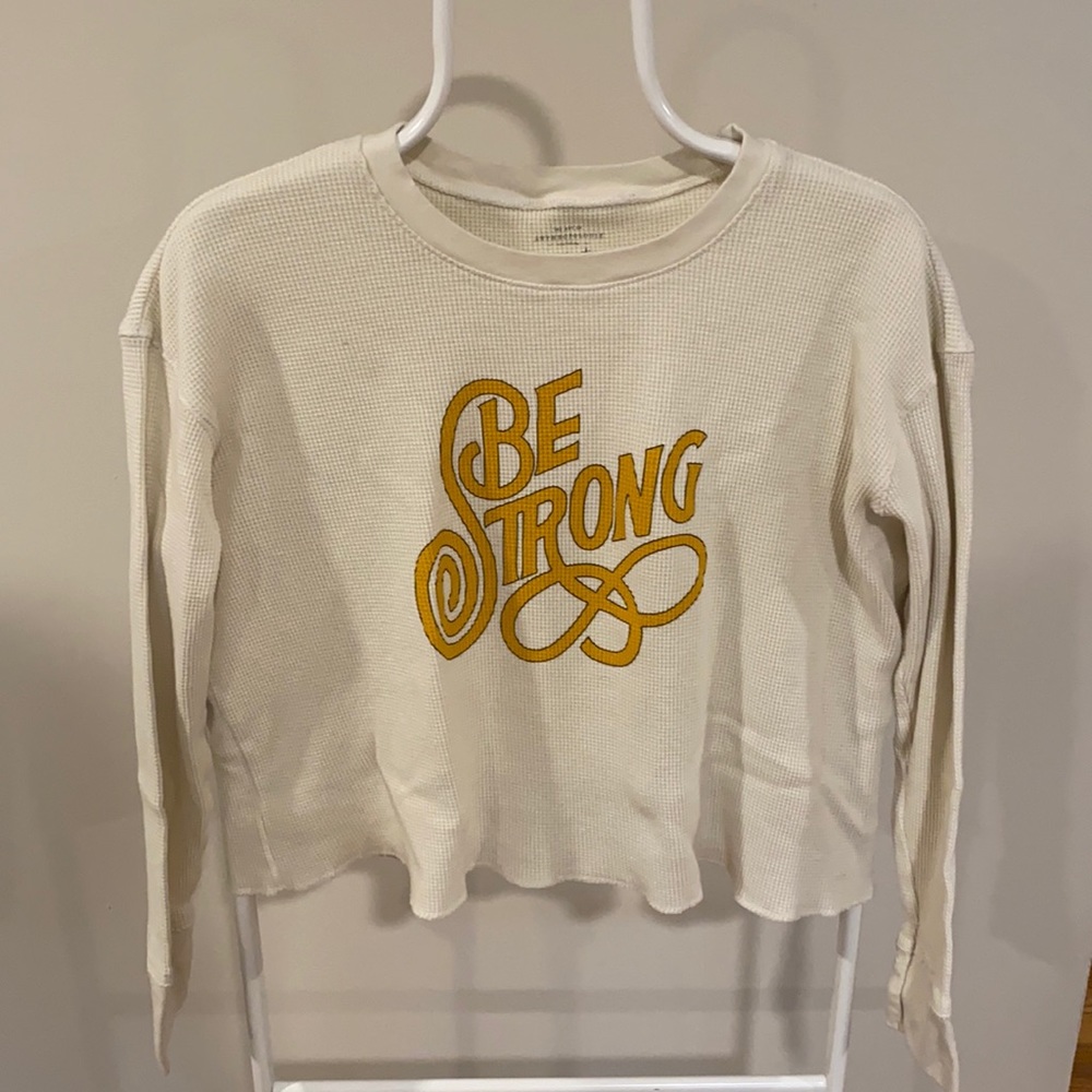 Anthropologie Long Sleeve Size Small Cream Thermal Be Strong Quote Graphic Tee